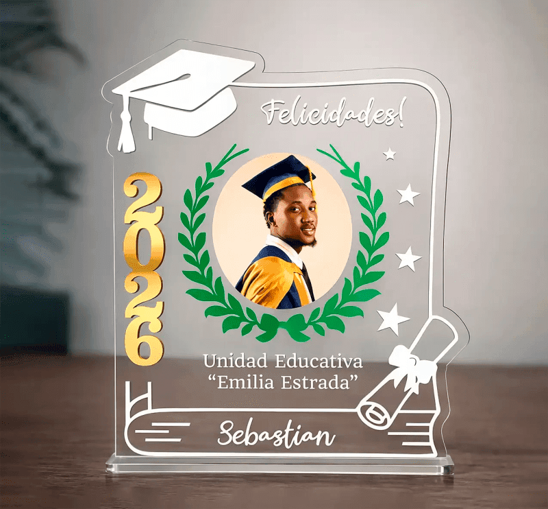 Recuerdo de Graduación en Acrílico Personalizado con Fotografía y Año - Producto personalizado - Izeta Studio