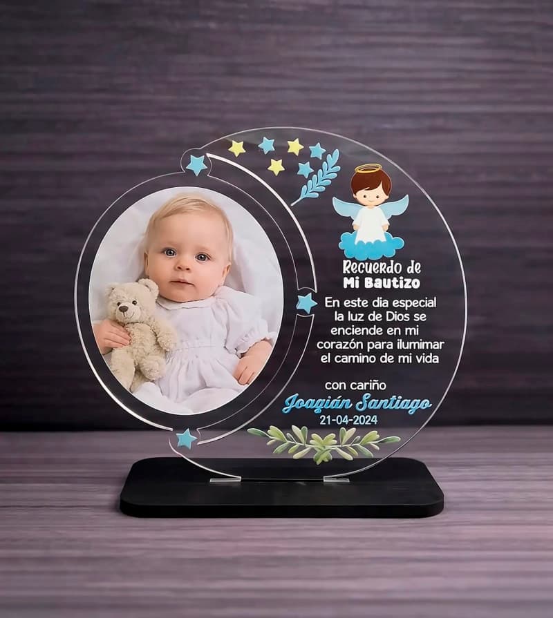 Recuerdo de Bautizo en Acrílico Personalizado con Foto en forma de luna - Producto personalizado - Izeta Studio