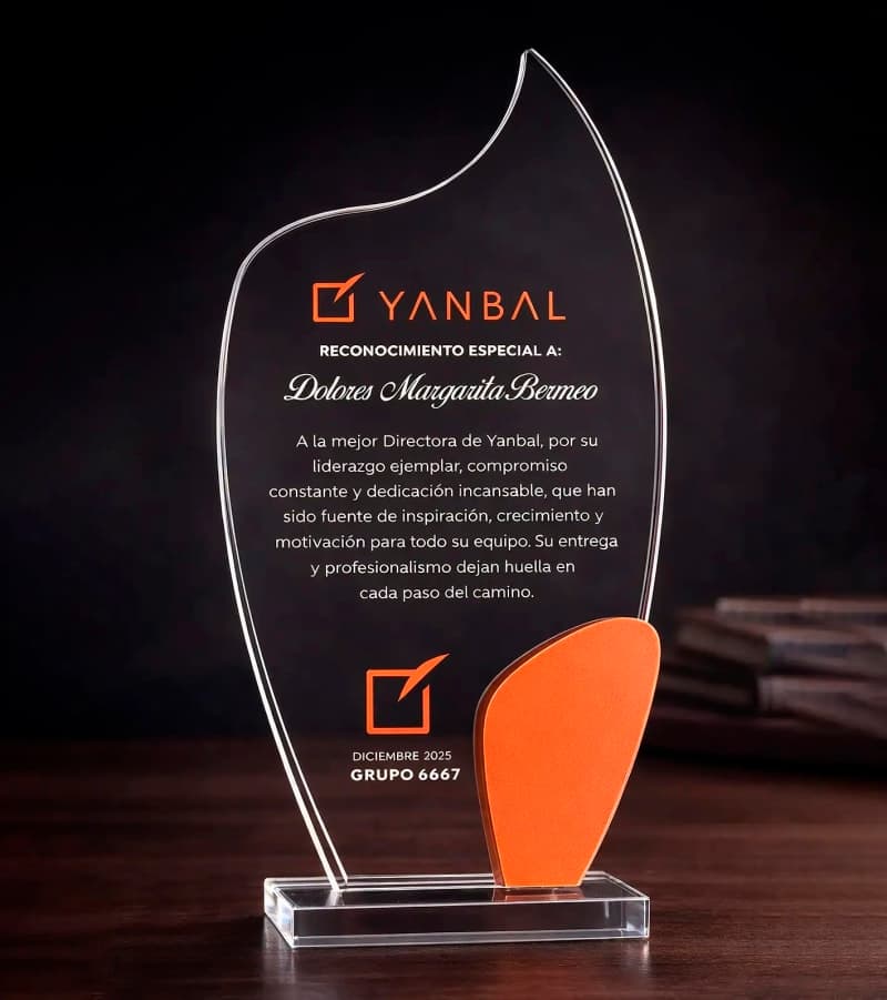 Placa Acrílico Curva Abstracta | Reconocimiento personalizado Yanbal - Producto personalizado - Izeta Studio