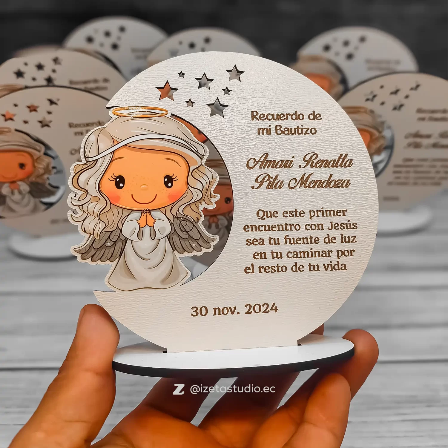 Ángel con media luna, recuerdo mdf para bautizo - Image 2